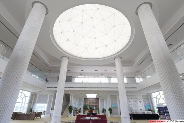 Sảnh lễ tân sang trọng 1